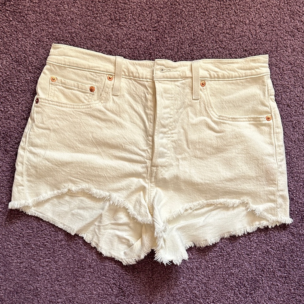 Women’s Levi’s White Jean Shorts